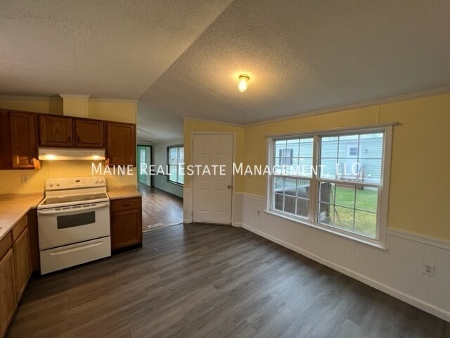 Foto del edificio - 970 Gardiner Rd