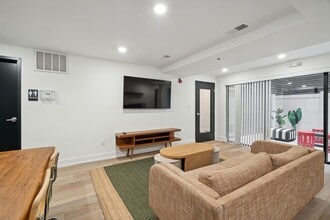 Interior Photo - The Crown on Leland