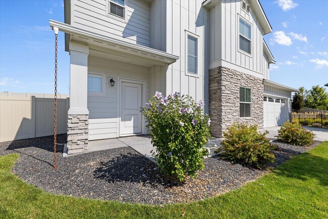 Foto del edificio - Eagle, ID – Spacious 3 Bedroom + Bonus Room