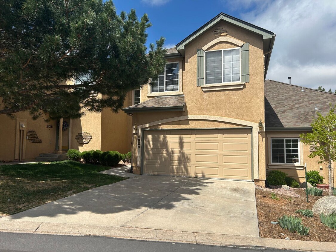 Primary Photo - 4 Bed / 3.5 Bath in University Park with AC