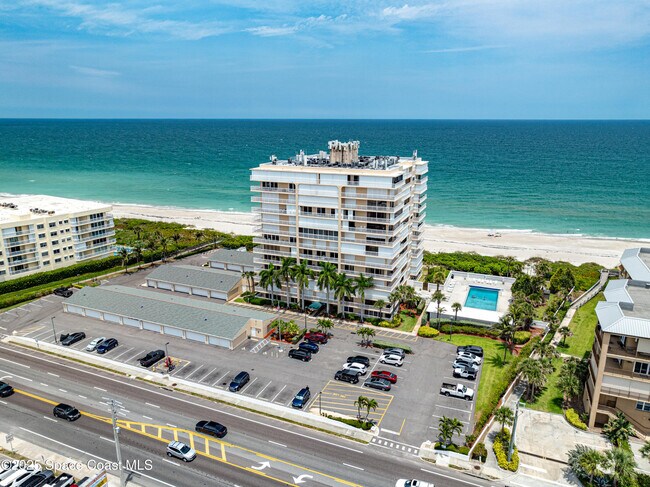 Building Photo - 877 N Hwy A1A
