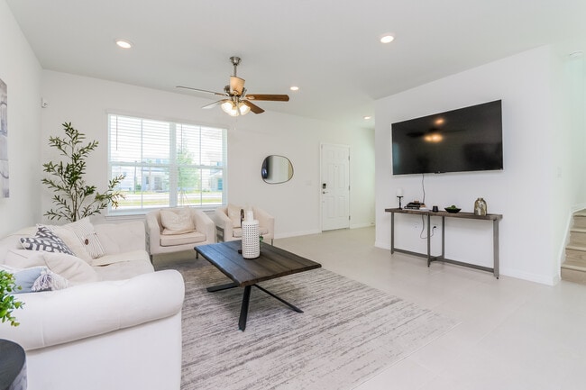 Building Photo - Silverleaf Oaks