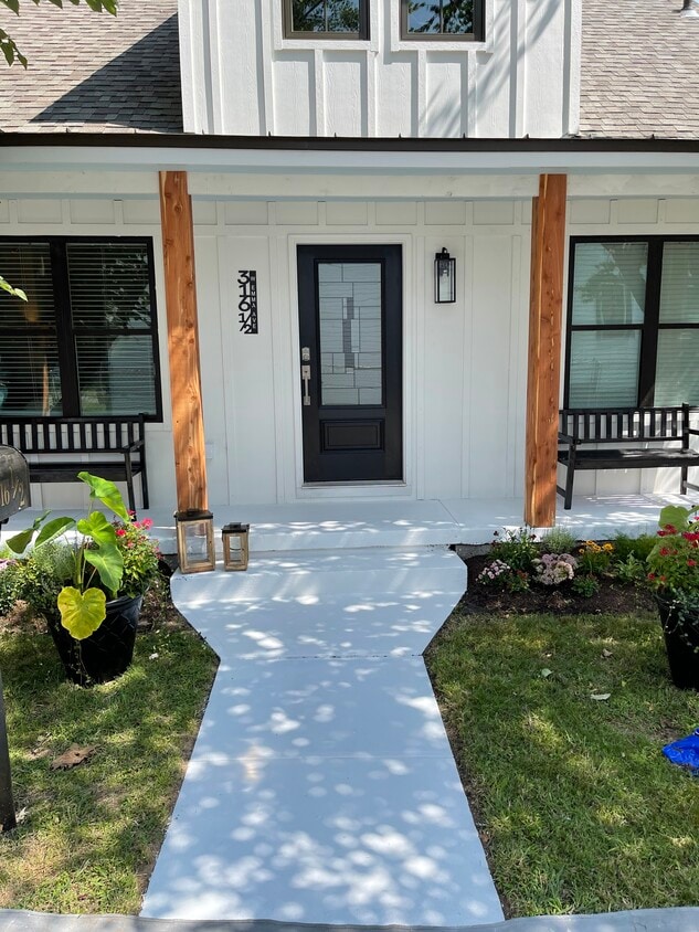 316 W Emma Ave, Springdale, AR 72764 House Rental in Springdale, AR