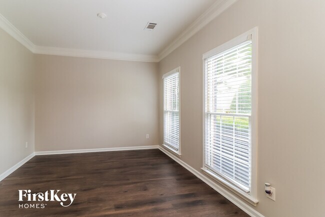 Building Photo - 776 Karingway Ln NW
