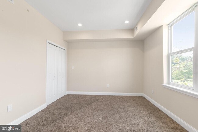 Foto del edificio - 2331 N 33rd St