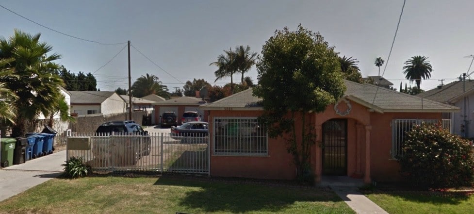 Single Family Home in Rear - 3860 W 107th St