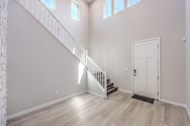 Foto del edificio - 12392 Aster Hills Ave