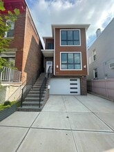 Building Photo - 566 57th St