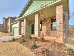 Building Photo - 9601 Squire Ln