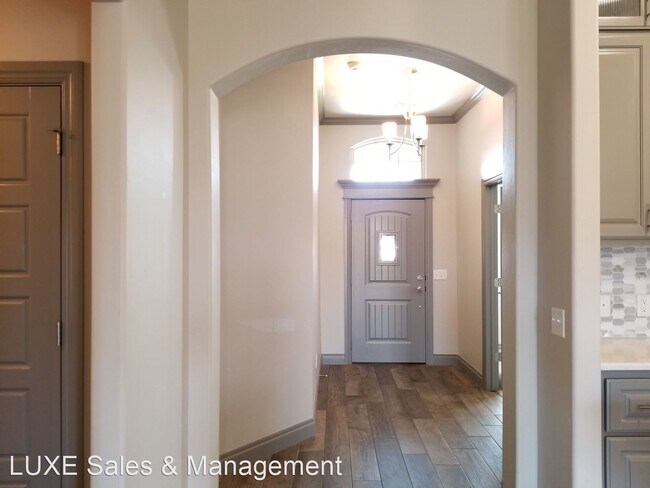 Foto del edificio - 1433 Kelley Pointe Pkwy