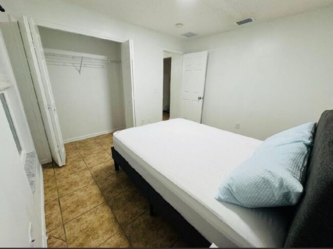 Foto del edificio - 536 Cheshire Way