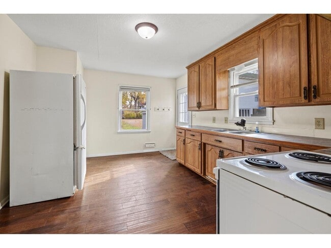 Foto del edificio - 120 2nd St N