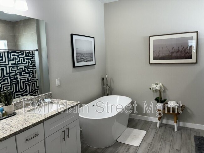 Foto del edificio - 1030 James Dr