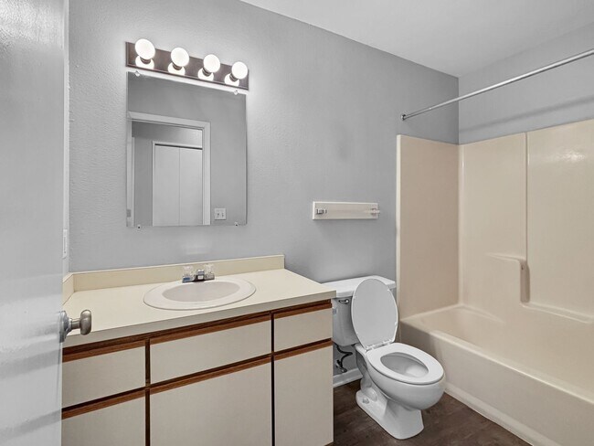 Foto del edificio - 1018 Abbey Ct