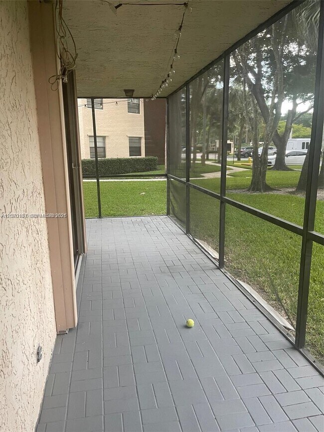 Building Photo - 10551 W Broward Blvd