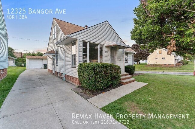 Building Photo - 12325 Bangor Ave, Garfield Hts - Spacious ...