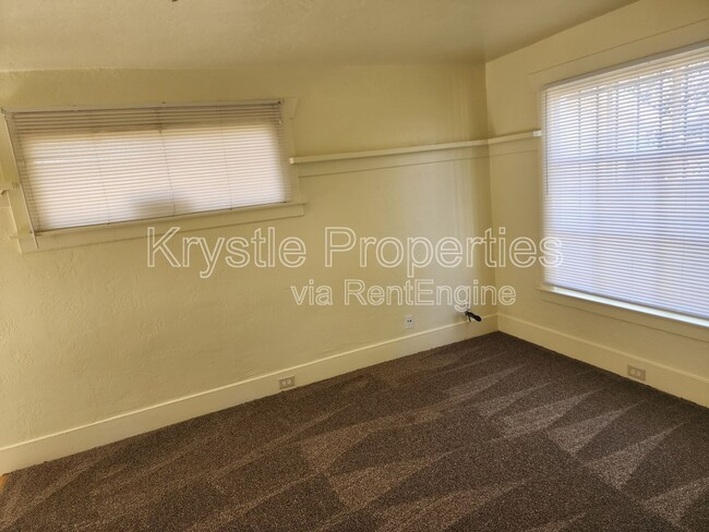 Building Photo - 1115 Kentucky St