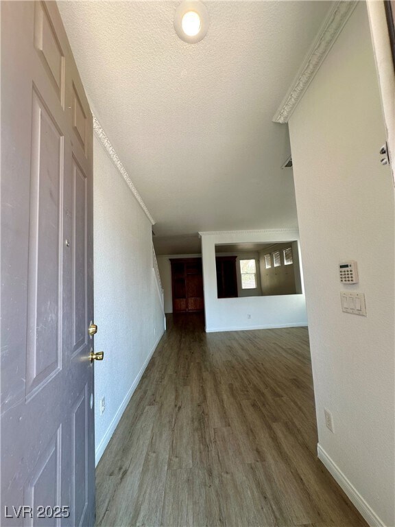 Building Photo - 3012 Jacaranda Dr