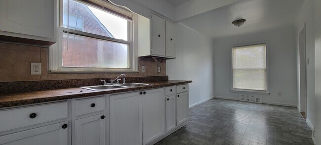 Foto del edificio - 20040 Binder St