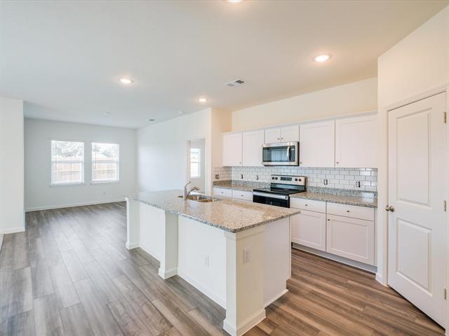 Foto del edificio - 1553 Shadow Hawk Dr