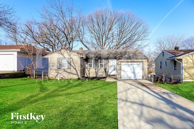 Building Photo - 5128 N Palmer Ave