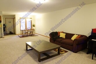 Building Photo - 1804B Glenwood Oaks Ct