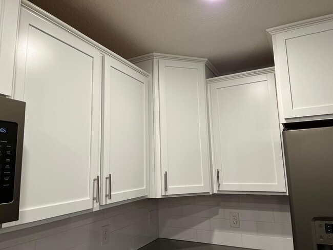 Foto del edificio - Stunning End Unit 3bed 3bath Townhome in W...