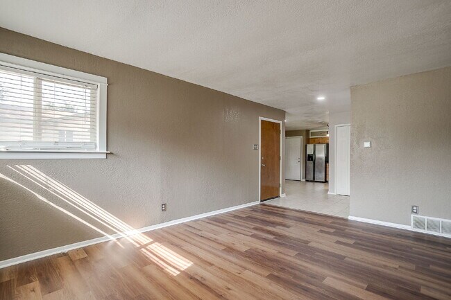 Foto del edificio - MCM Benbrook Retreat