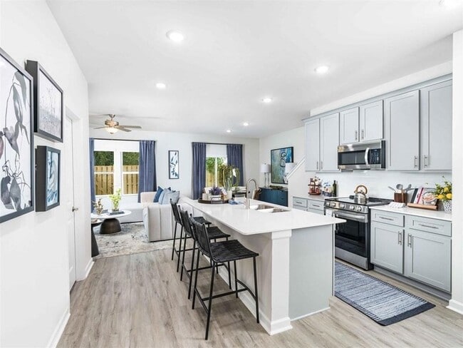 Photo - 133 Pyramid Ln Townhome