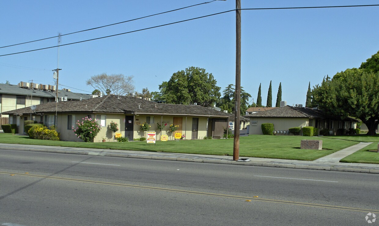 Building Photo - Centennial Apartments