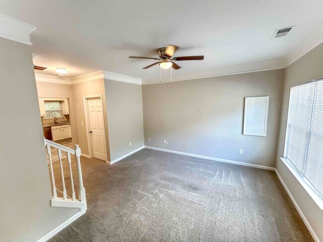 Foto del edificio - Fantastic 3 BR/2.5 BA Townhome in Marietta!