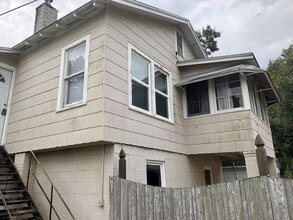 Building Photo - 1435 15th St N