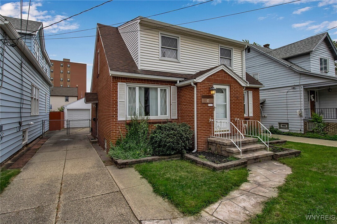 Primary Photo - 57 Reed Ave