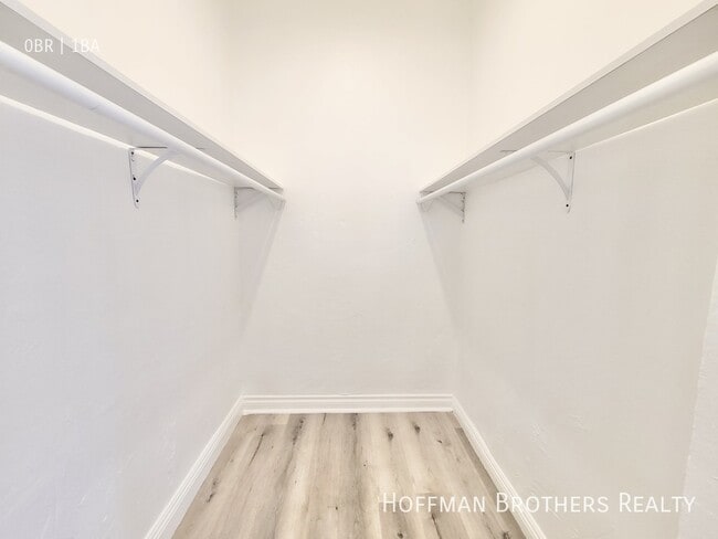 Foto del edificio - 2362 W Washington Blvd