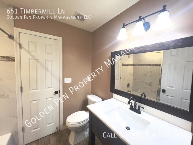 Foto del edificio - 651 Timbermill Ln