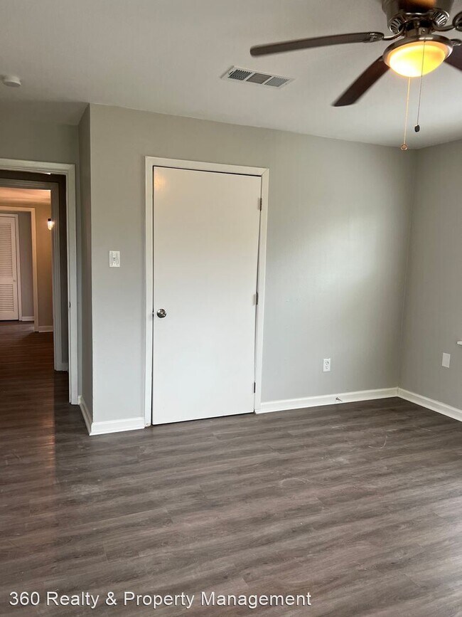 Foto del edificio - 4 br, 2 bath House - 1418 2ND AVE N