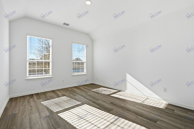 Building Photo - 239 Golden Run Dr