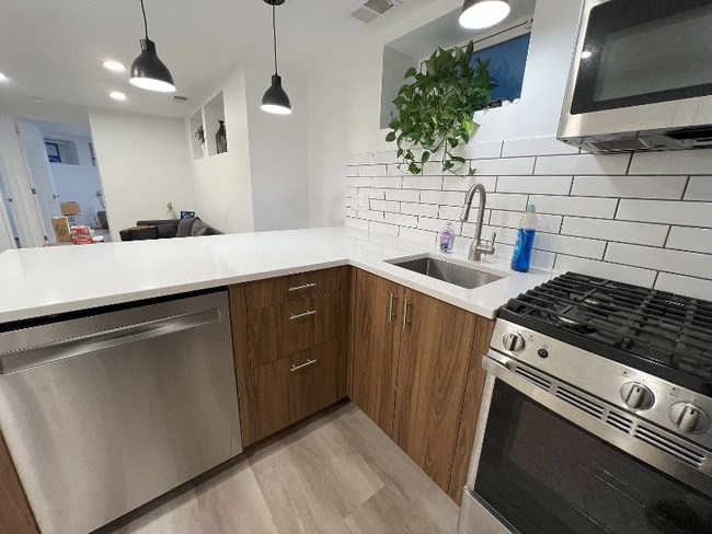 Foto del edificio - 3422 W Schubert Ave