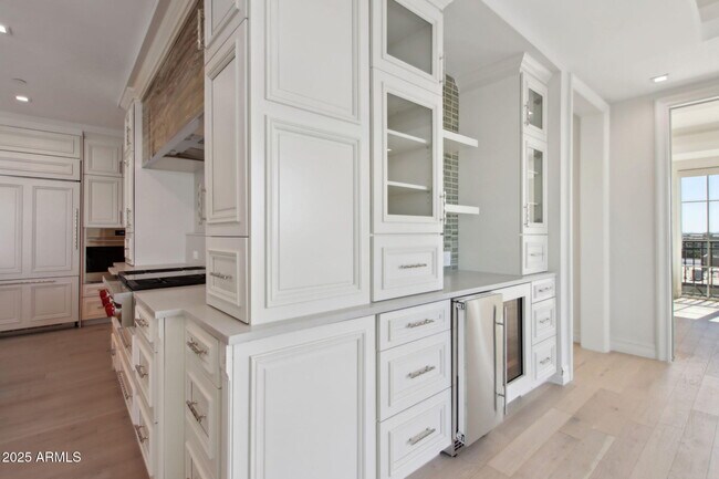 Foto del edificio - 4240 E Camelback Rd