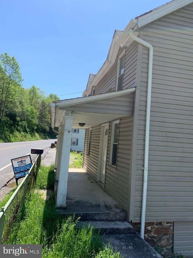 Building Photo - 8002 Blooming Grove Rd
