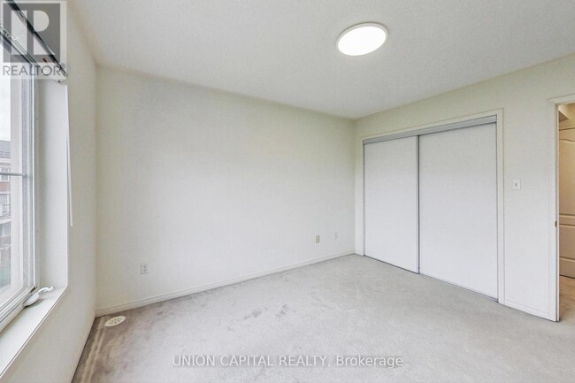 Photo du bâtiment - 19 Hays Blvd