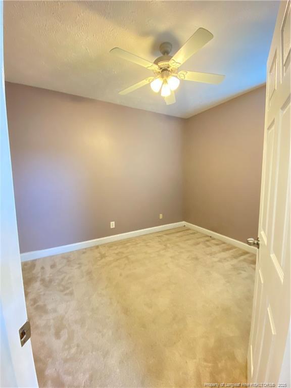 Foto del edificio - 5806 Kessinger Ct