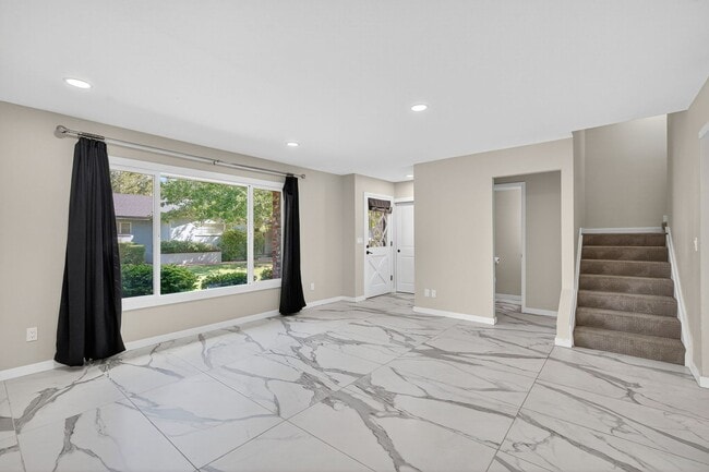 Foto del edificio - New Listing in Phoenix