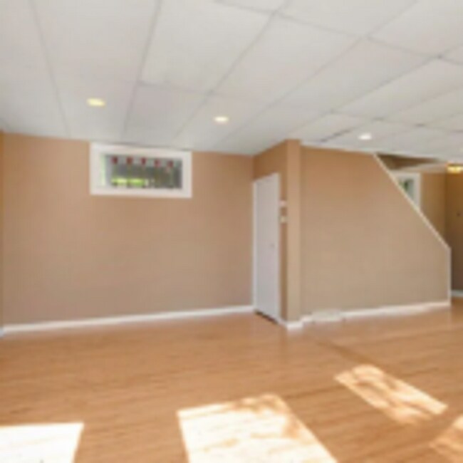 Foto del edificio - 319 N 22nd Ave W