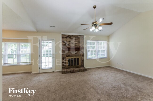 Foto del edificio - 2511 Dalston Ln