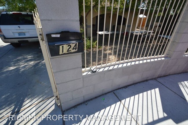 Building Photo - 1 br, 1 bath House - 124 Pico Way #C