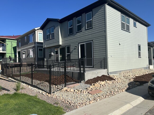 Foto del edificio - 394 Blackfoot St