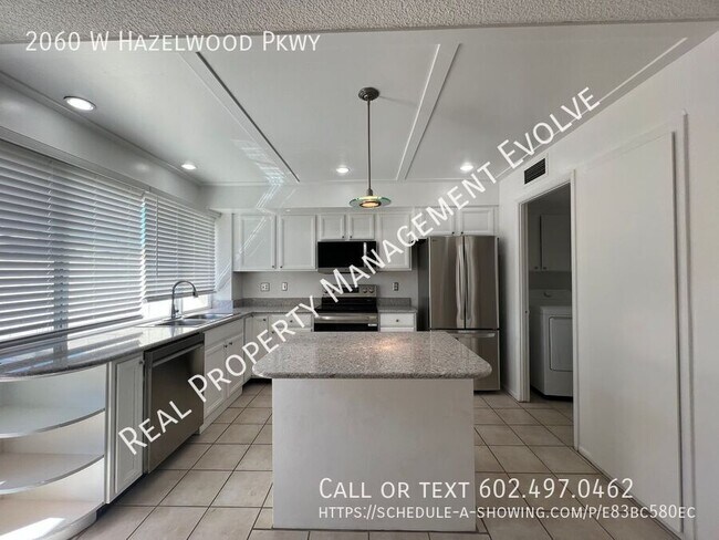 Foto del edificio - 2060 W Hazelwood Pkwy