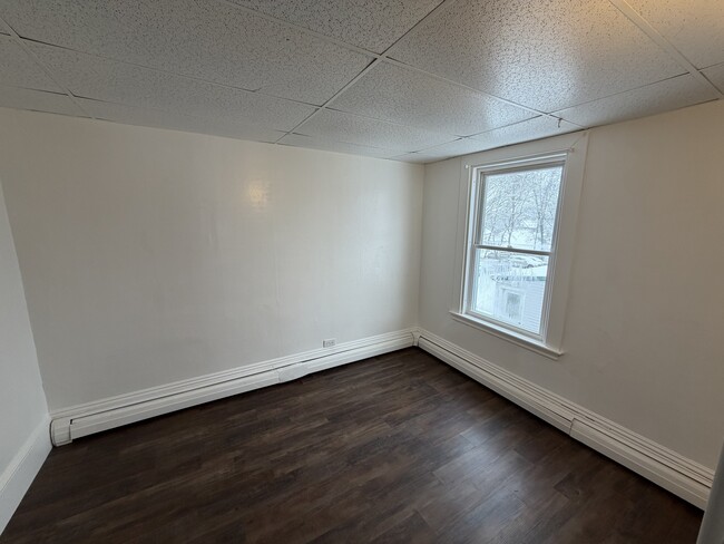 Building Photo - 66 3rd St
