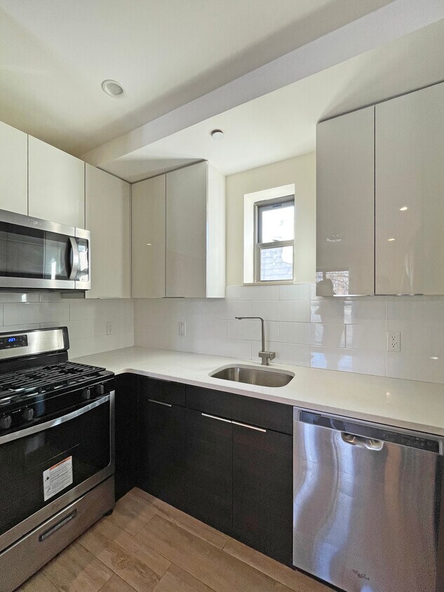 Kitchen - 2820 Avenue Z